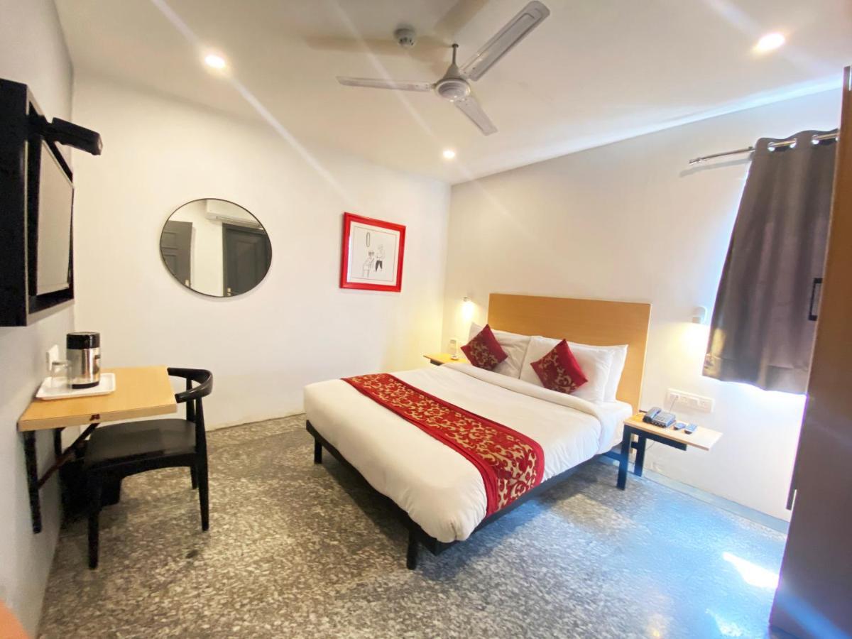 Hotel Golden Saffron By Qotel-Punjabi Bagh Neu-Delhi Exterior foto