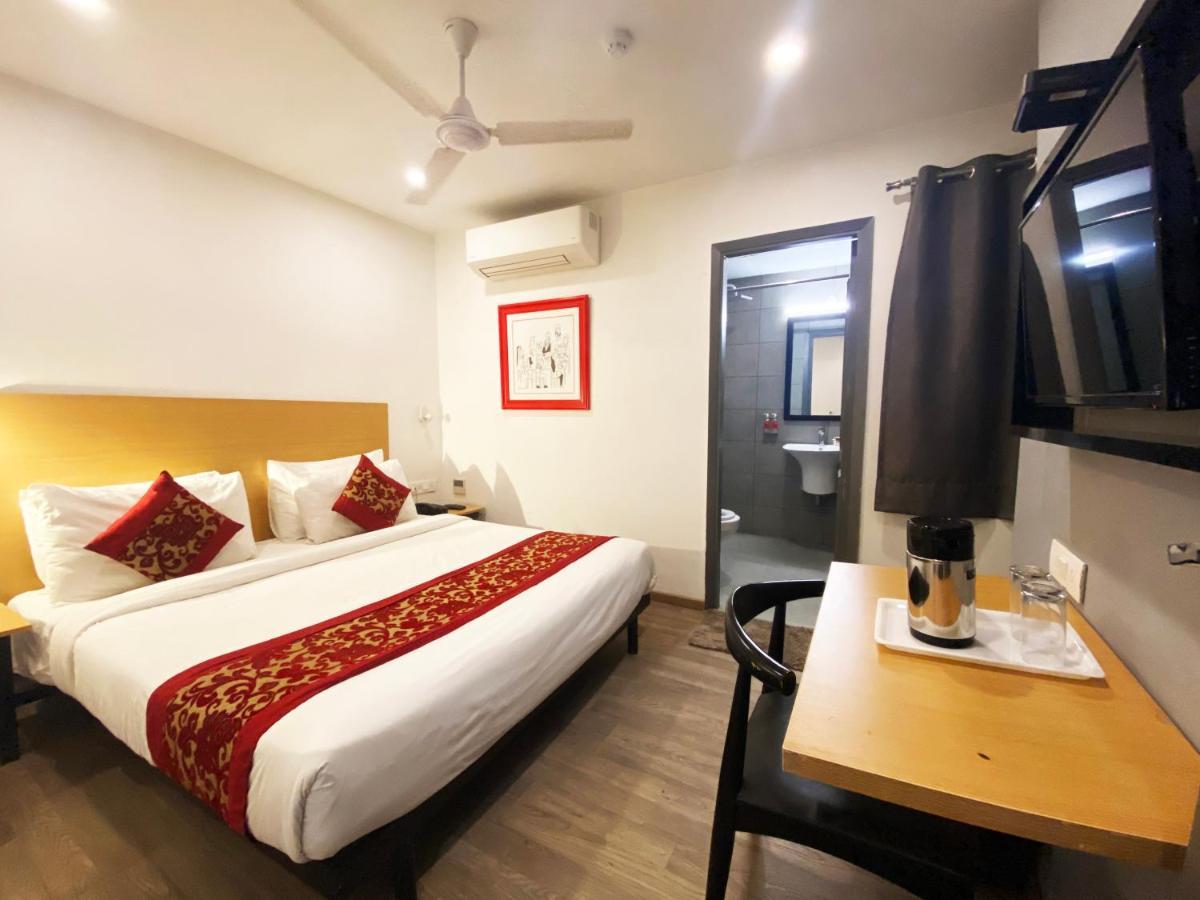Hotel Golden Saffron By Qotel-Punjabi Bagh Neu-Delhi Exterior foto