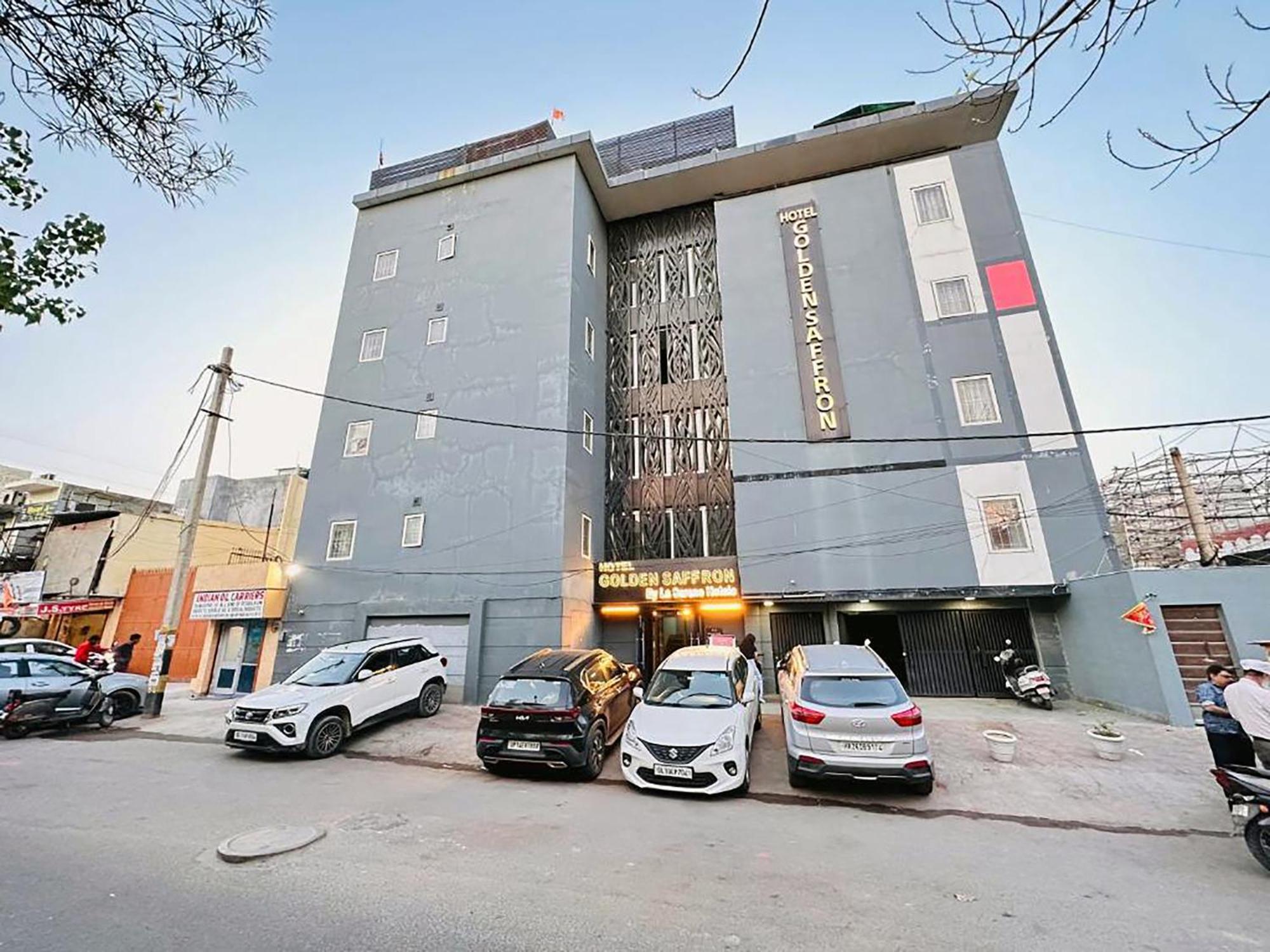 Hotel Golden Saffron By Qotel-Punjabi Bagh Neu-Delhi Exterior foto