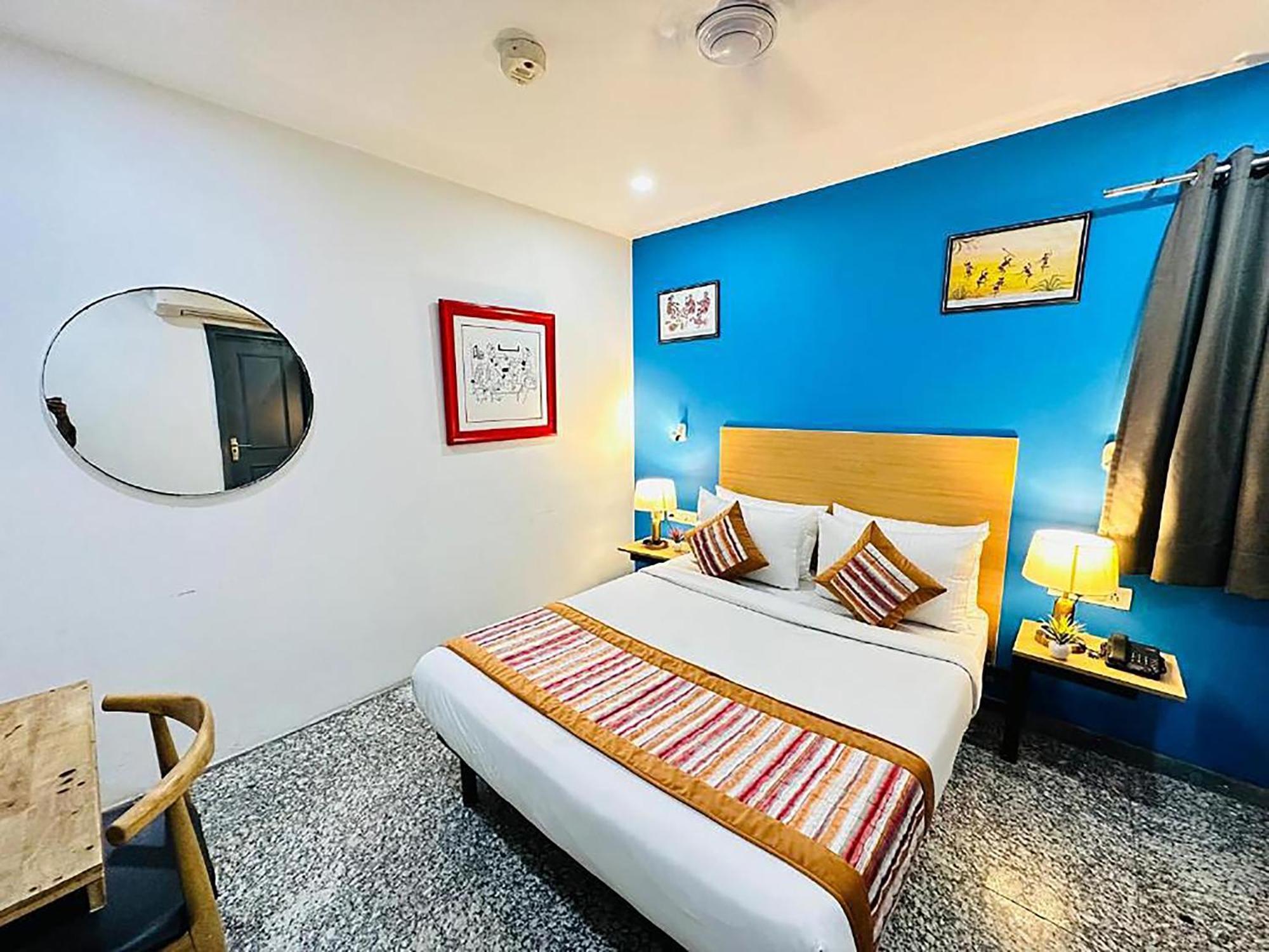 Hotel Golden Saffron By Qotel-Punjabi Bagh Neu-Delhi Exterior foto